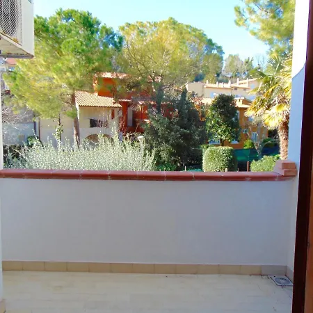 S220 - Sirolo, Trilocale In Centro Con Terrazzo